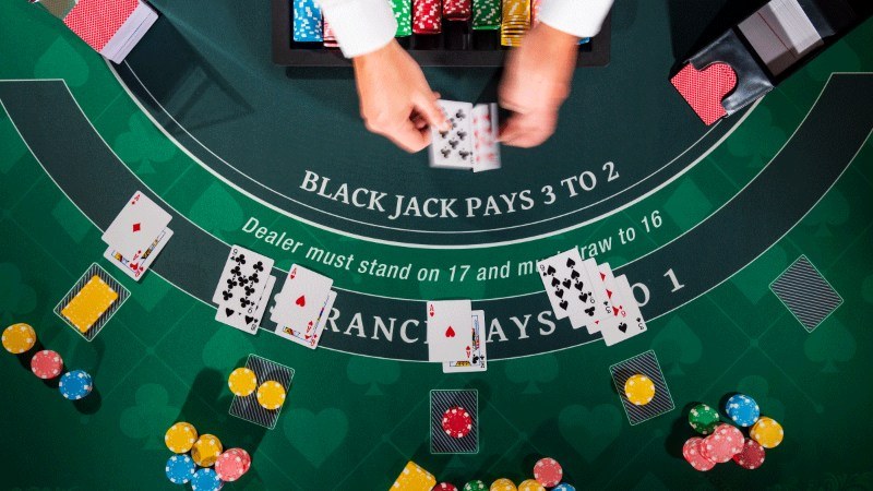 Luật chơi blackjack khá đơn giản và dễ hiểu